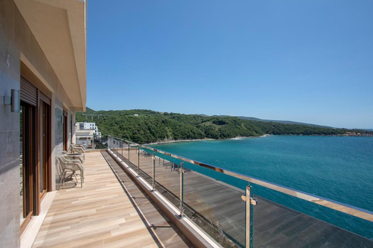 Apartamento Royal Bay Dobra Voda Exterior foto