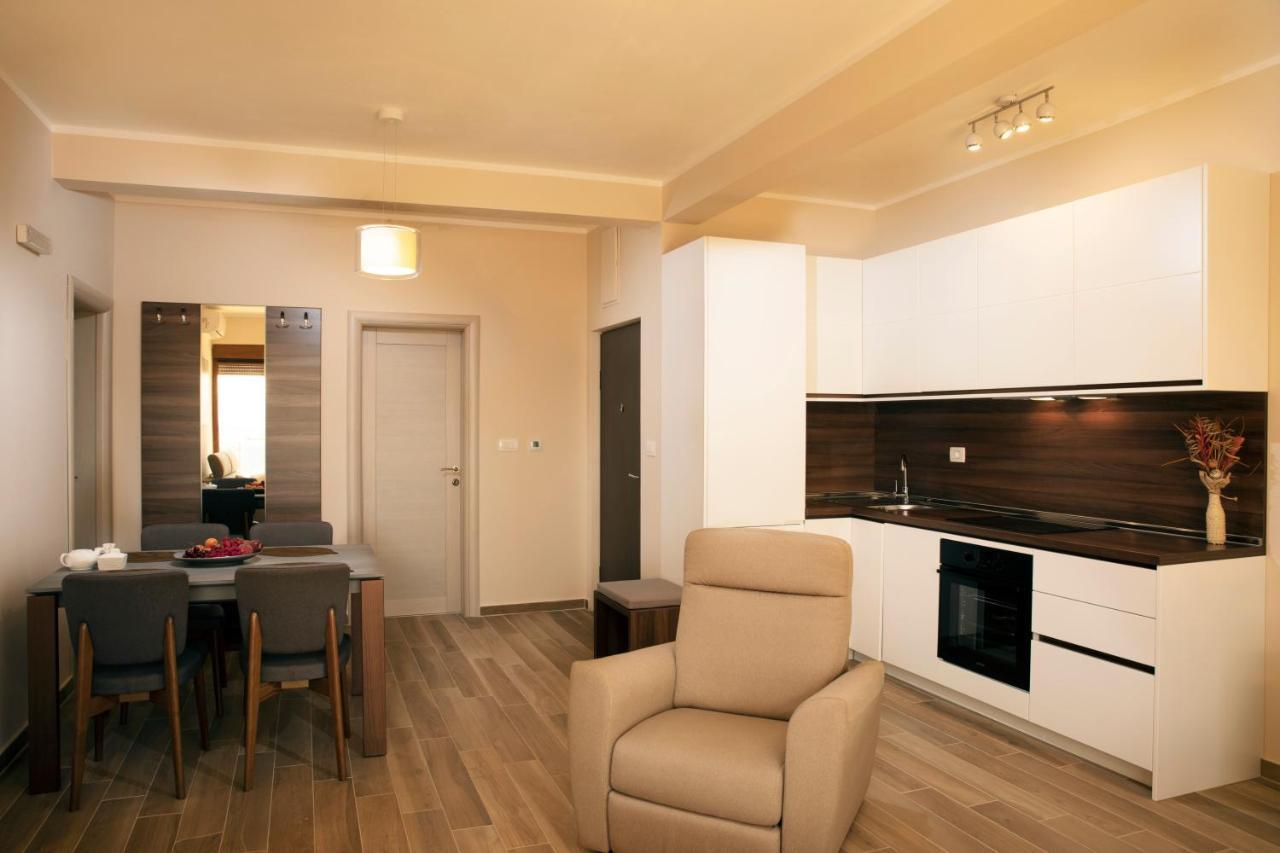 Apartamento Royal Bay Dobra Voda Exterior foto